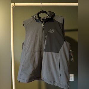 Men New Balance vest